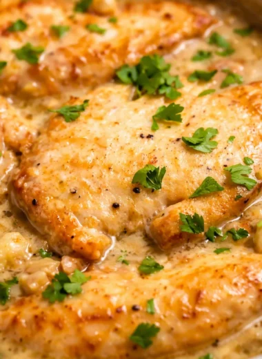 Creamy Garlic Butter Chicken cooked in a rich, garlic-infused sauce with tender chicken thighs.