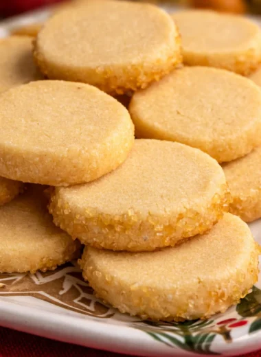 German Heidesand cookies made with brown butter, perfect for holiday treats.